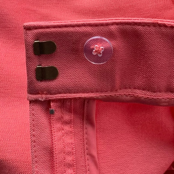 WHBM pink slim crop ankle pants. - Picture 10 of 14